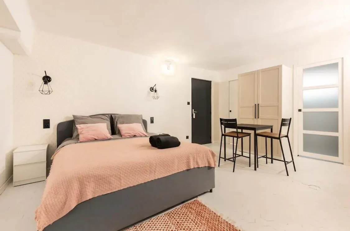 Lägenhet Aux Portes Du Panier Marseille